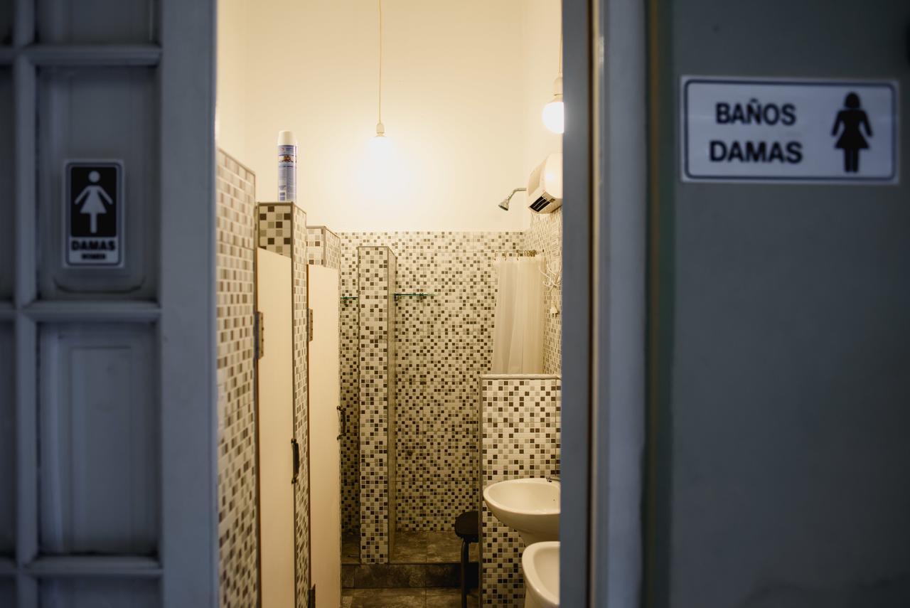 La Plata Hostel ภายนอก รูปภาพ